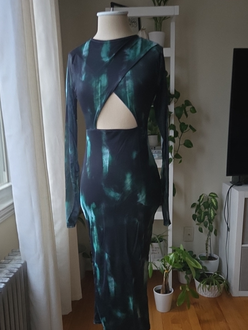 PrettyLittleThing Black & Teal Green Tie-Dye Cutout Midi Dress